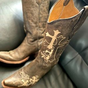 Circle G (Cavenders)